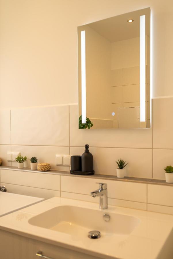 Maremar - Design Apartment - Luxus Boxspringbett - Zentral - Kueche - Arbeitsplatz - Highspeed Wlan Gera Luaran gambar